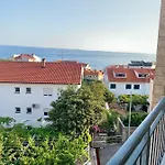 Pezo דירה פודסטראנה