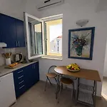 Pezo * Podstrana