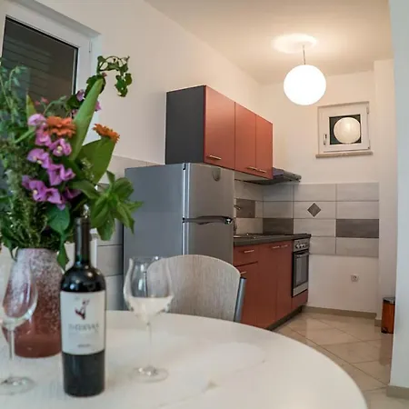 Apartment Pezo