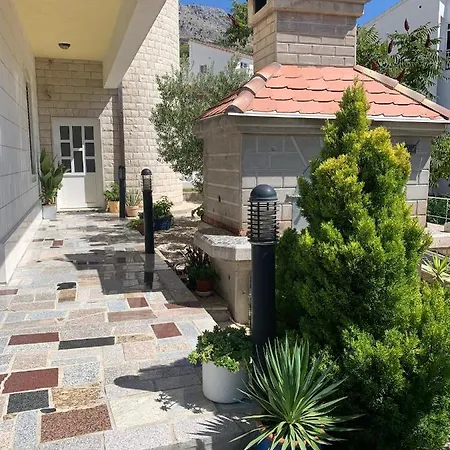 Pezo Apartment Podstrana